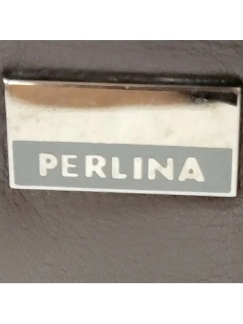 Perlina ny leather